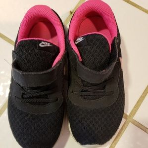 Nike toddler shoes